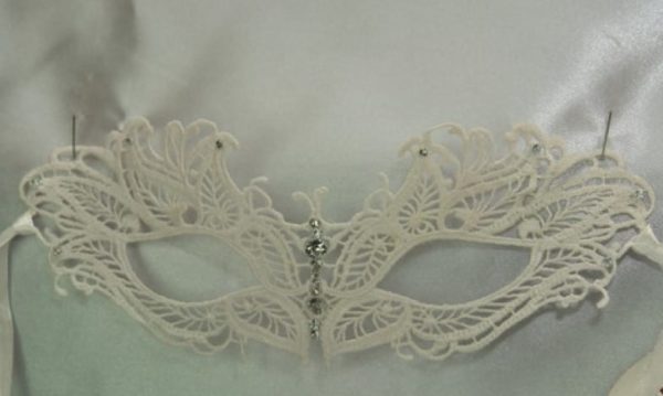 White Lace Mask 1