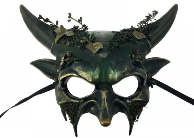 Green Forest Horned Mask 1